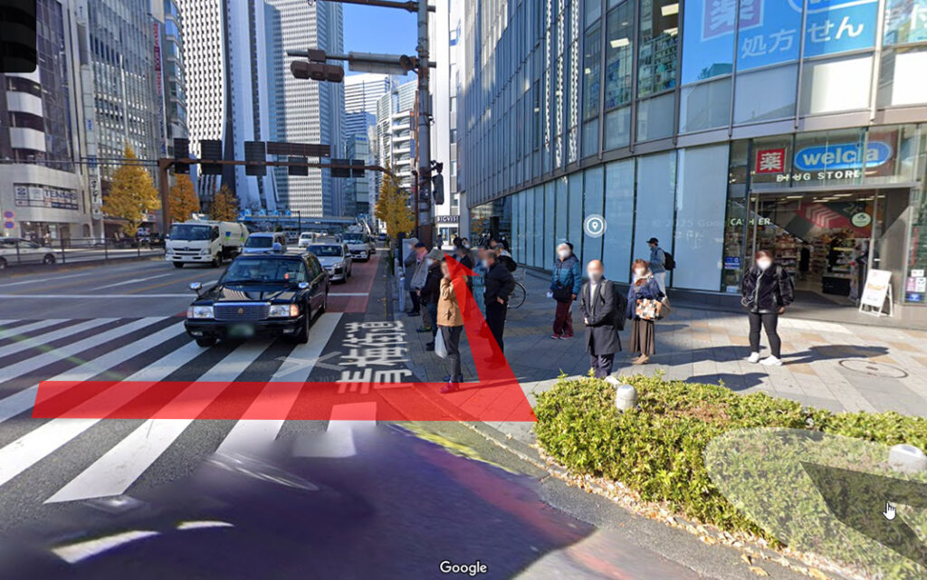 JR新宿駅から徒歩で向かう場合4