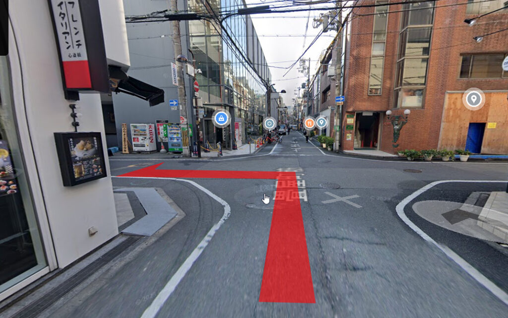 心斎橋駅から徒歩で向かう場合2